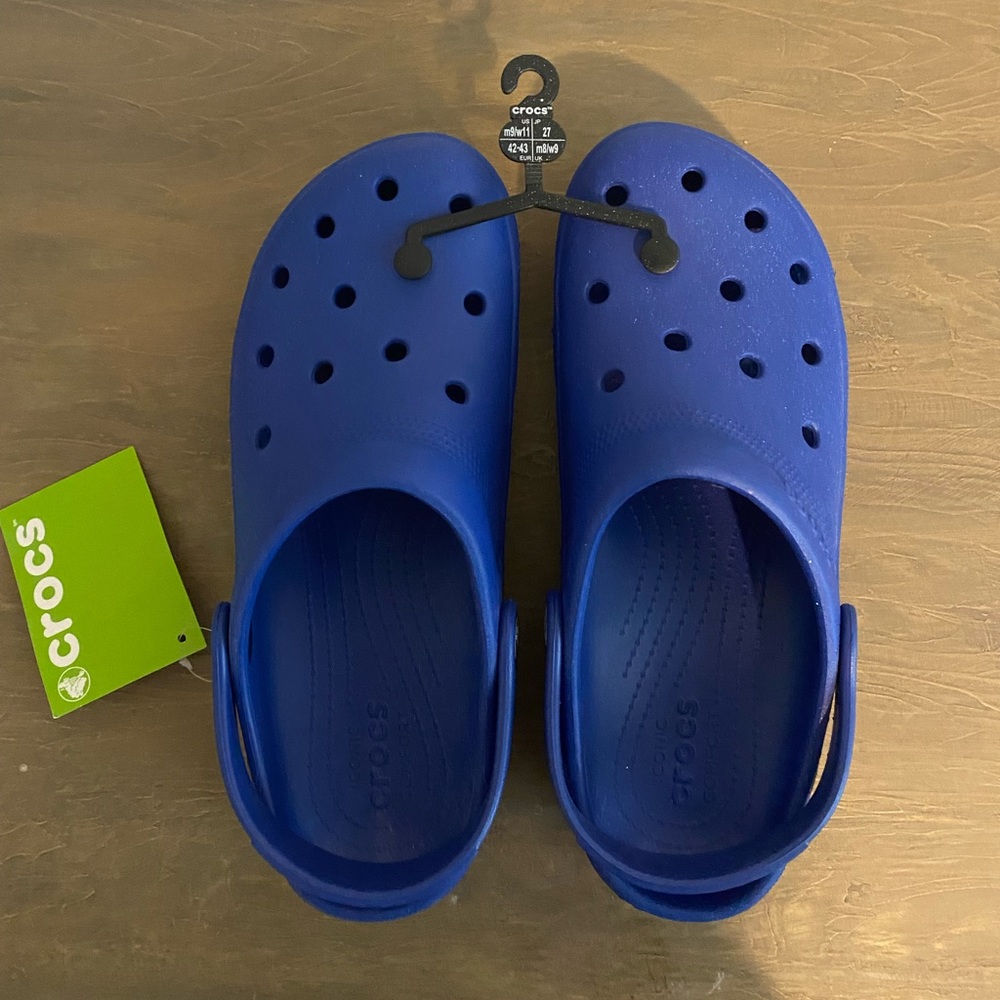 BRAND NEW size men’s 9, women’s 11 royal blue CROCS!